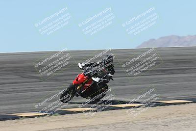 media/Oct-13-2025-Moto Forza (Mon) [[a66d839500]]/4-C Group/Session 2 (Bowl)/